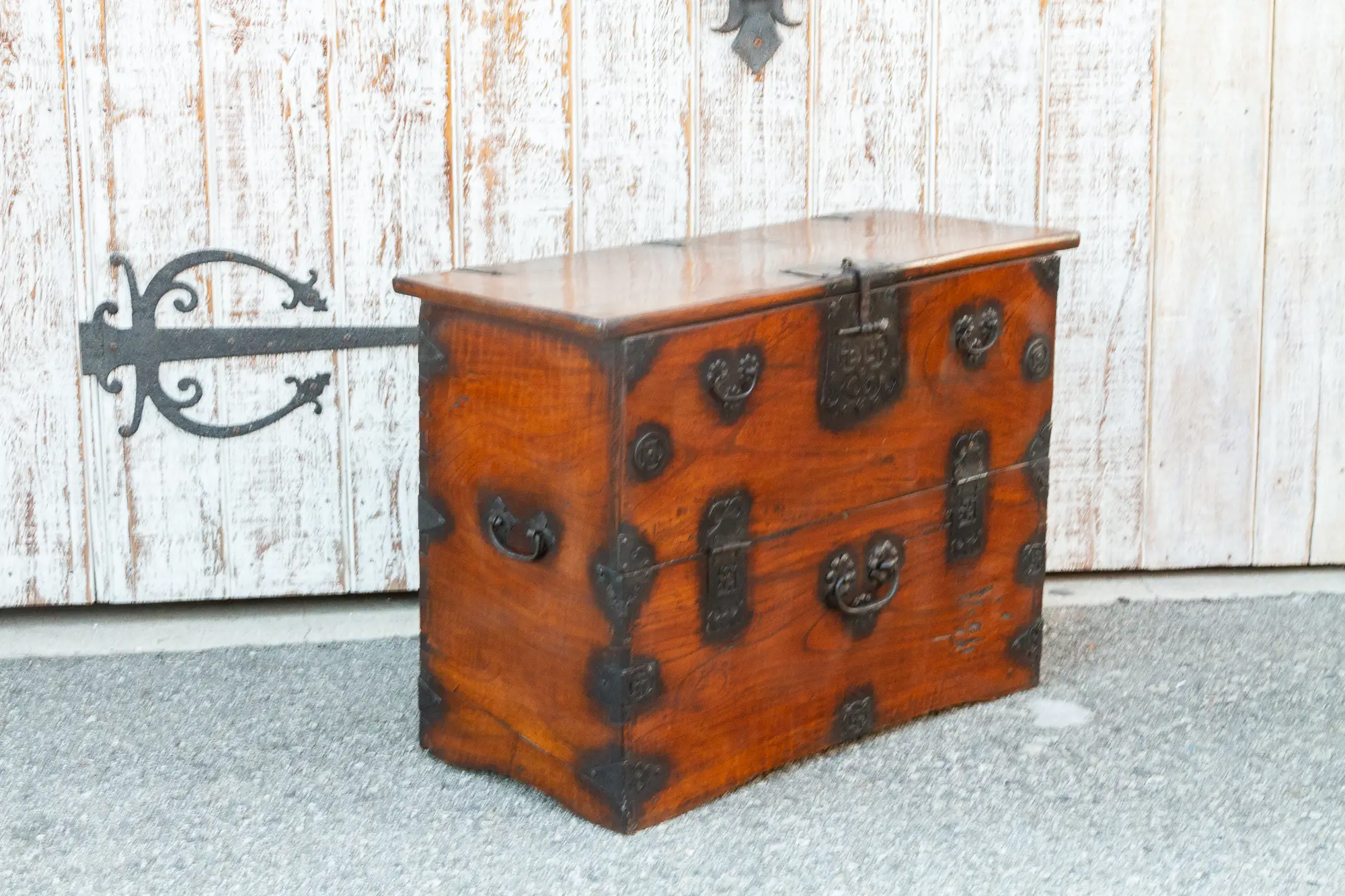 Lacquered Korean Tansu Cabinet 8 Lacquered Korean Tansu Cabinet