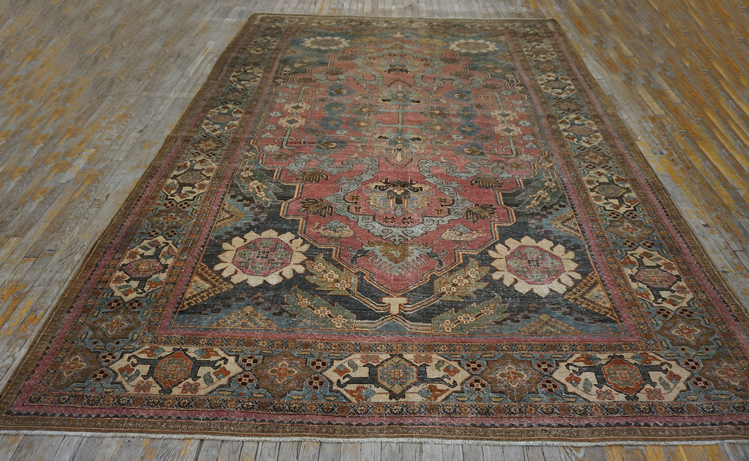 Early 20th Century Caucasian Carpet, 8'4'' x 11'9'' 3 Early 20th Century Caucasian Carpet, 8'4'' x 11'9''