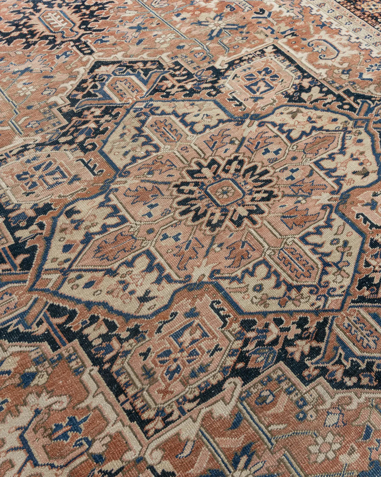 Persian Heriz Rug 9'2 X 12'11 4 Persian Heriz Rug 9'2 X 12'11