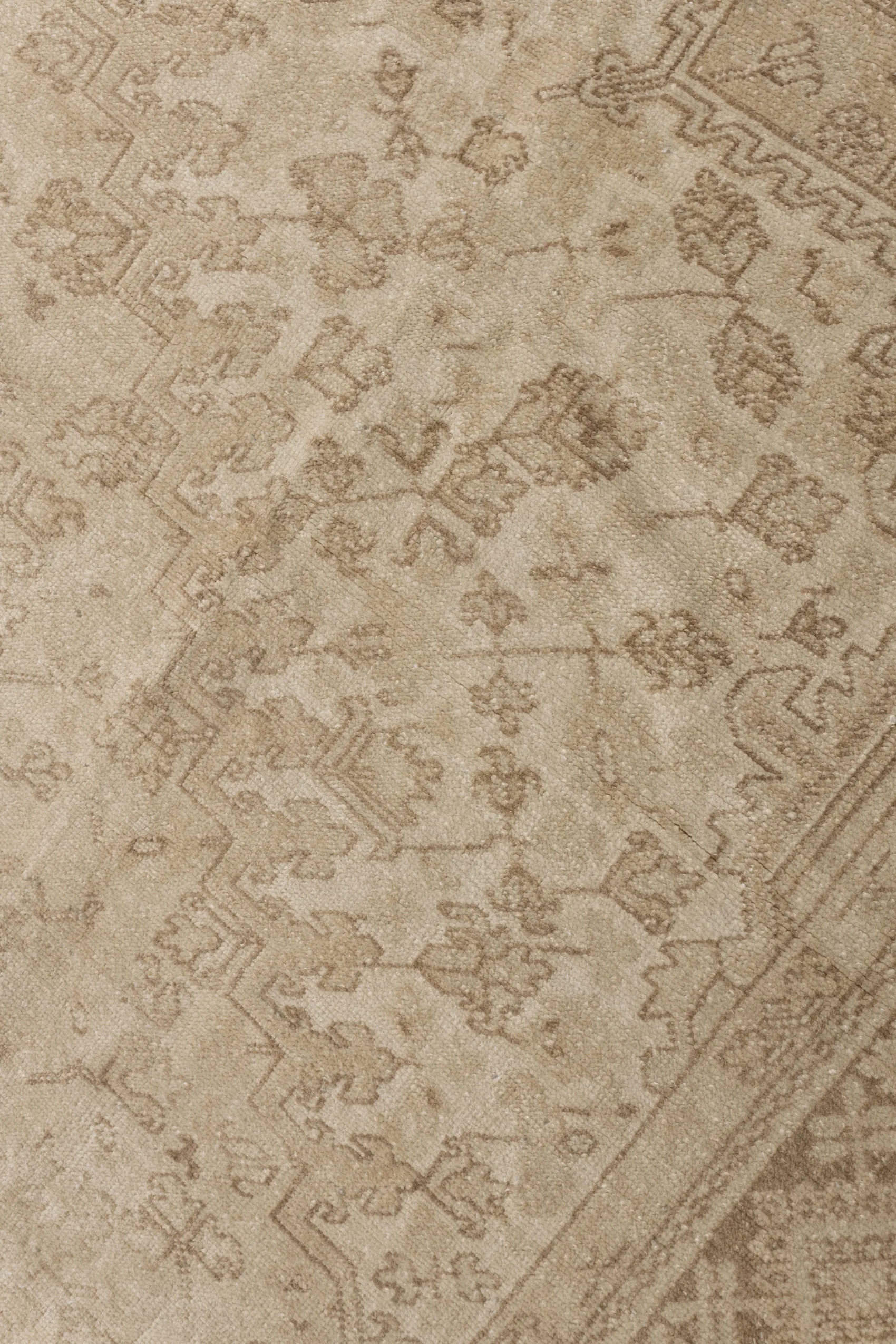 Subdued Heriz Rug 11'6 X 14'7 7 Subdued Heriz Rug 11'6 X 14'7