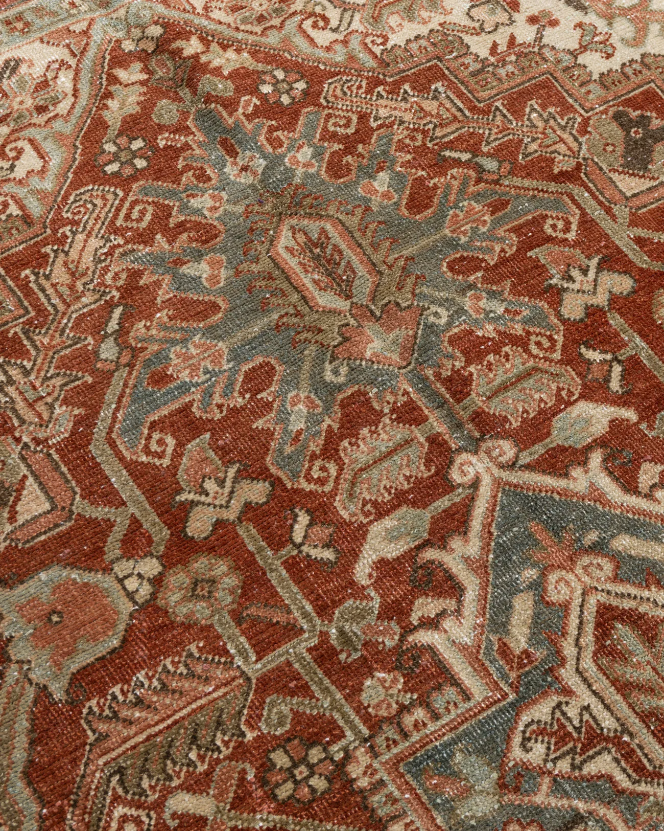 Persian Heriz Rug 8'5 X 11' 7 Persian Heriz Rug 8'5 X 11'