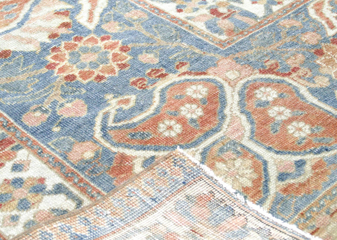 1930s Persian Baktiari Rug,10'2" x 17'3" 4 1930s Persian Baktiari Rug,10'2" x 17'3"