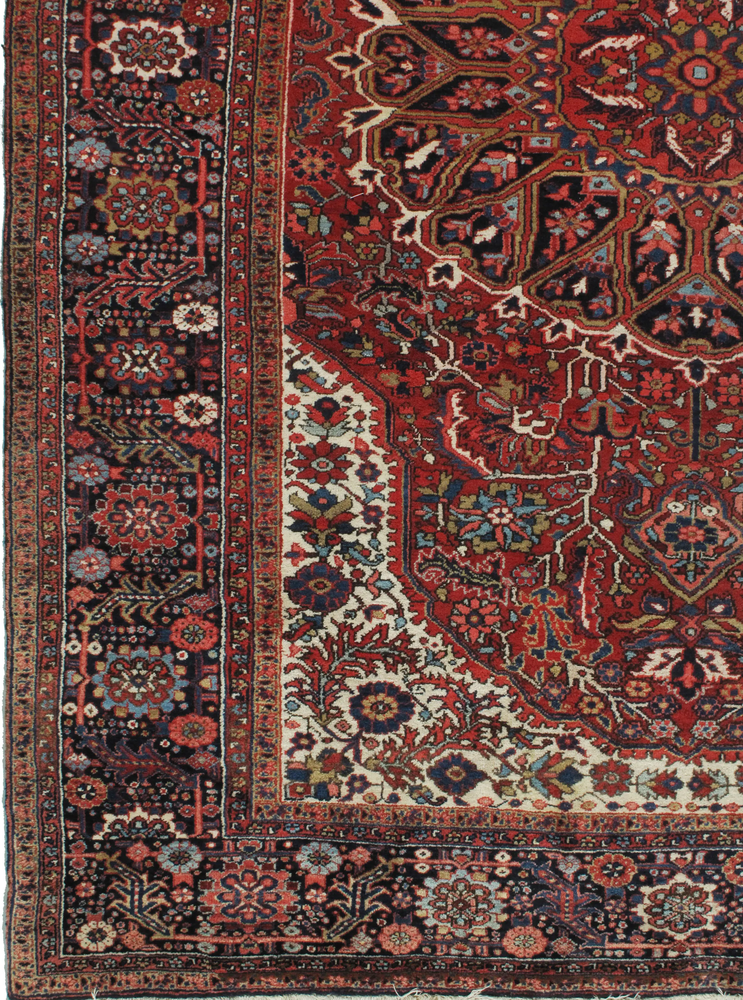 8'2x12' Persian Heriz Rug 7 8'2x12' Persian Heriz Rug