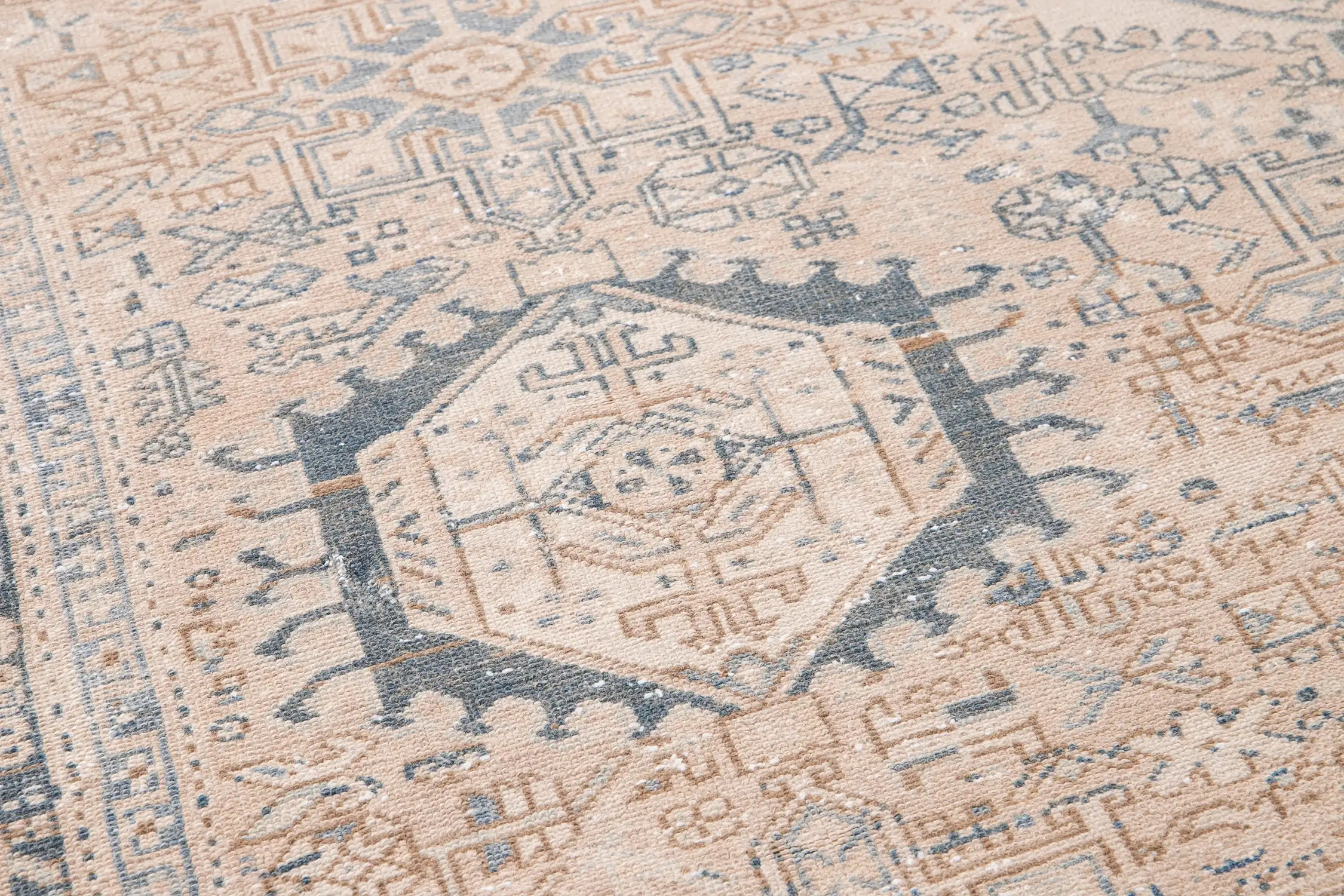 Antique Persian Heriz Rug 6 Antique Persian Heriz Rug