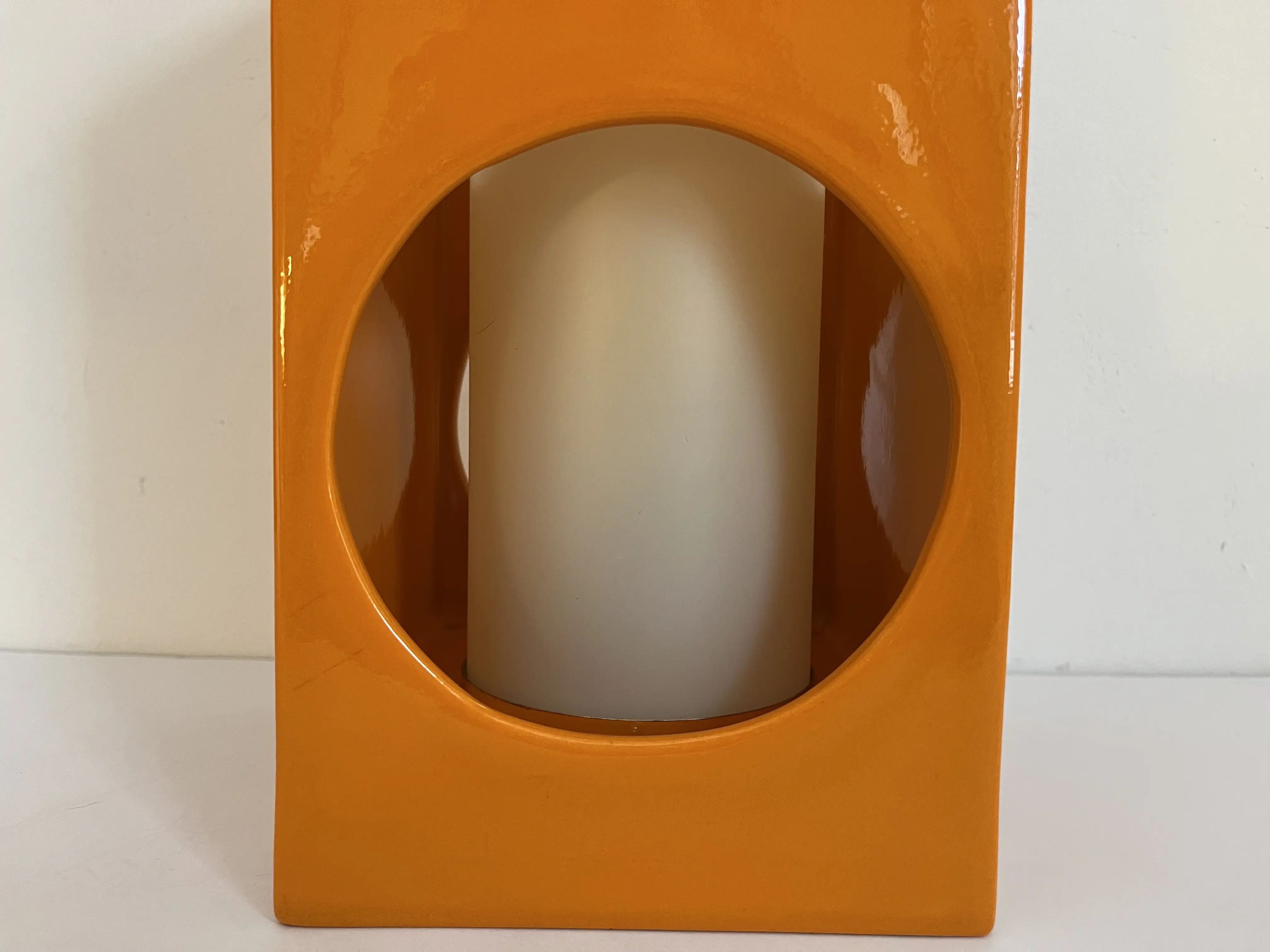 Midcentury Geometric Accent Lamp 4 Midcentury Geometric Accent Lamp