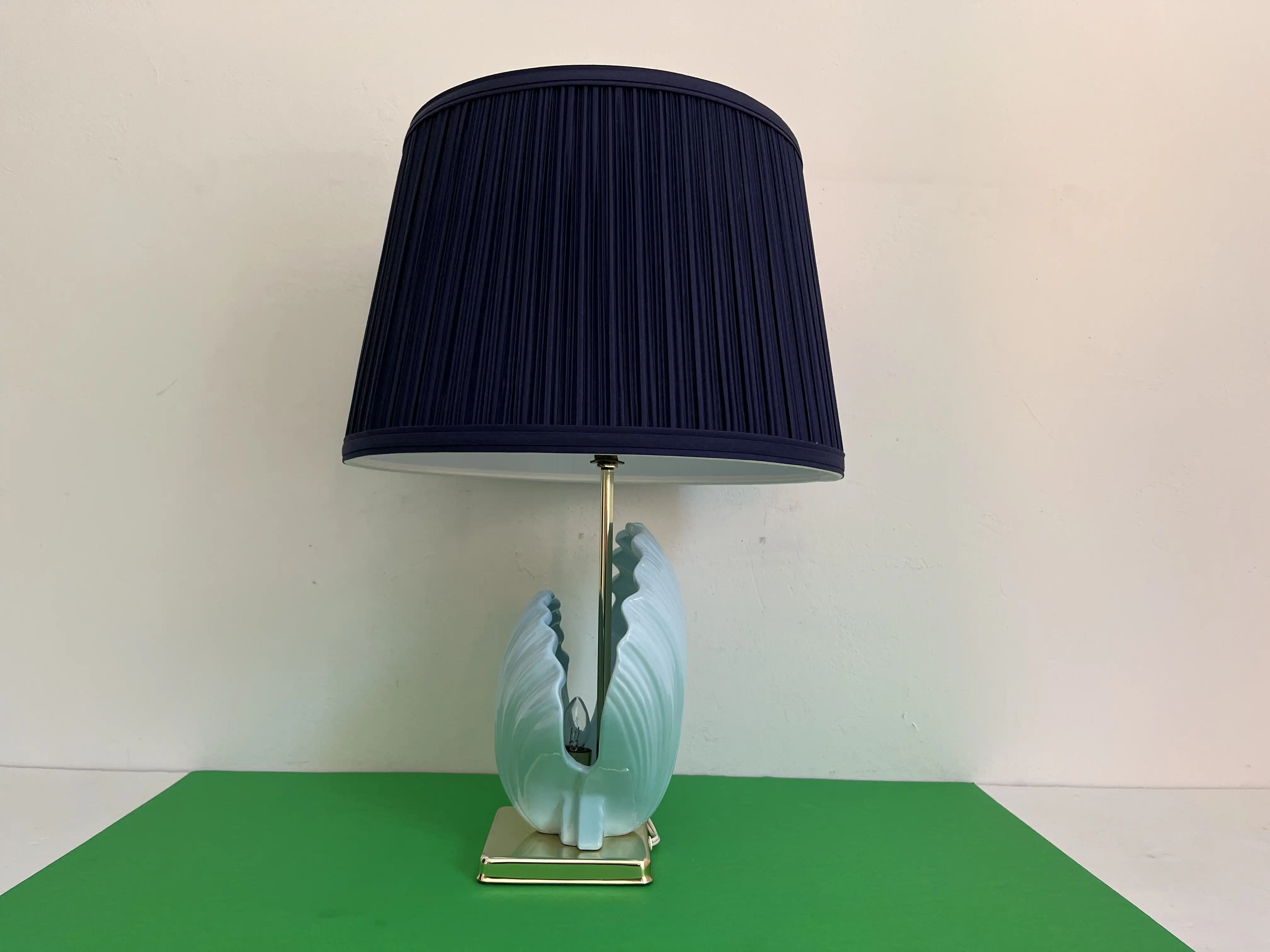 Ceramic Shell Lamp & Shade 5 Ceramic Shell Lamp & Shade