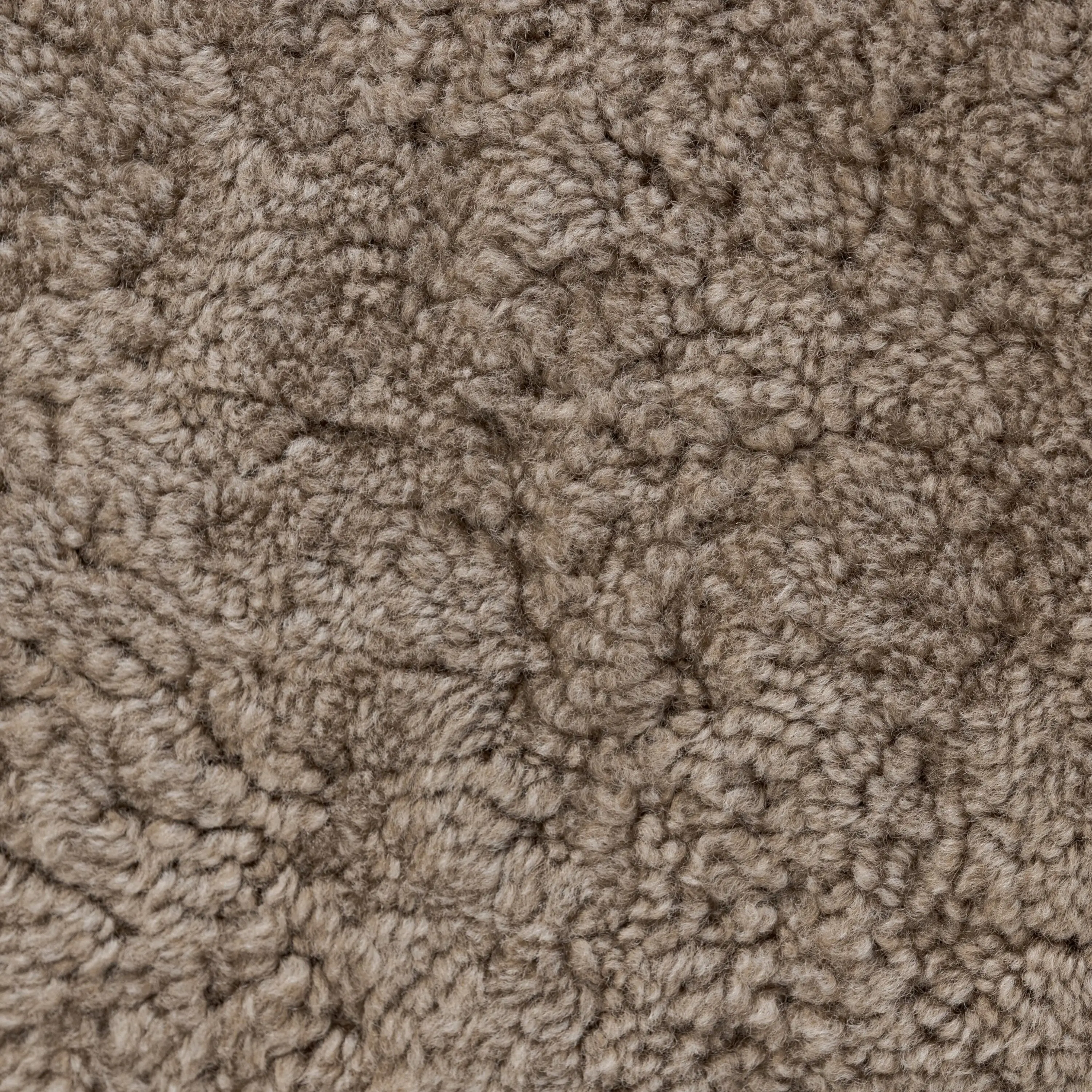 Zevoria Oval Ottoman, Taupe Shearling 7 Zevoria Oval Ottoman, Taupe Shearling
