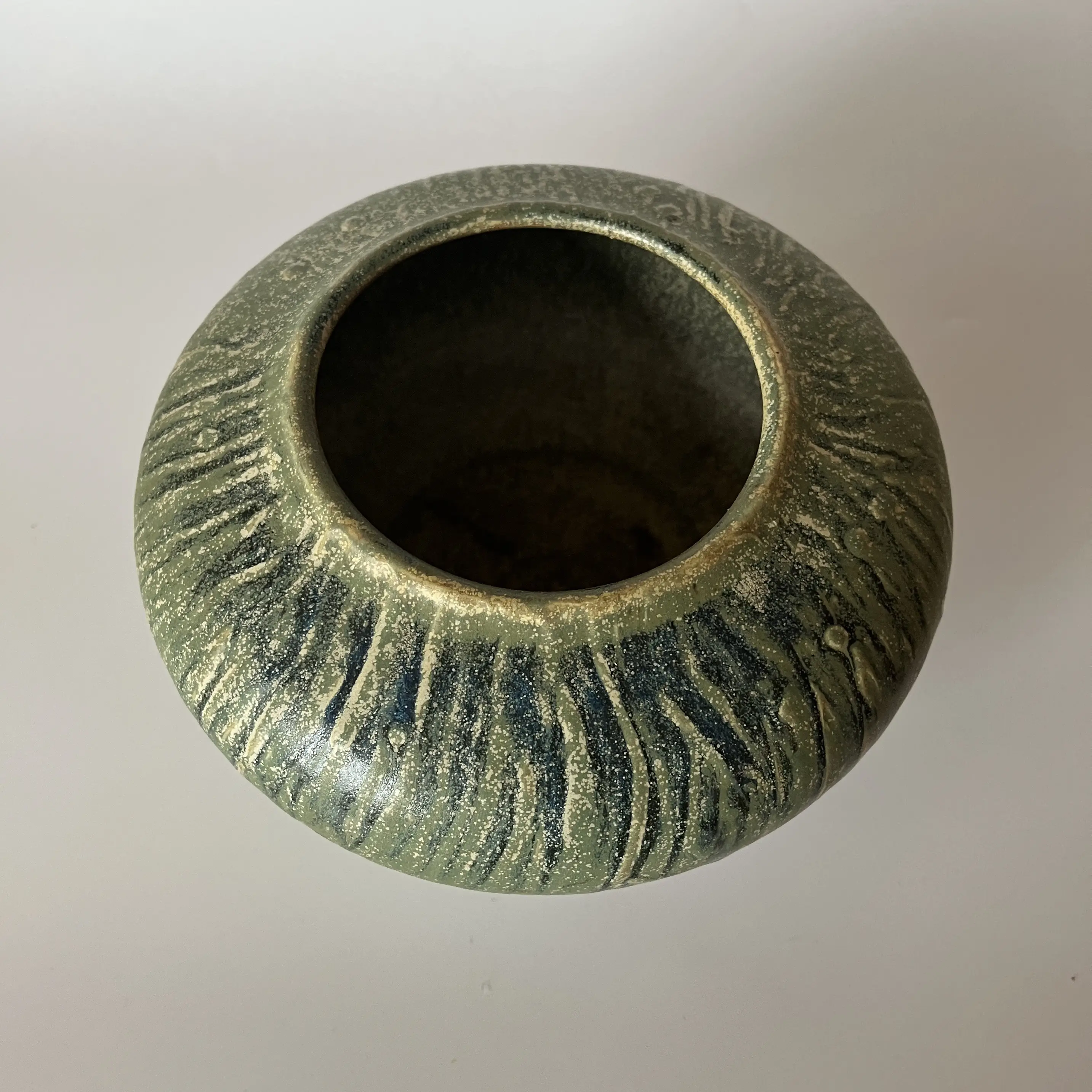 C. 1980s Sage Green Low Vase 4 C. 1980s Sage Green Low Vase