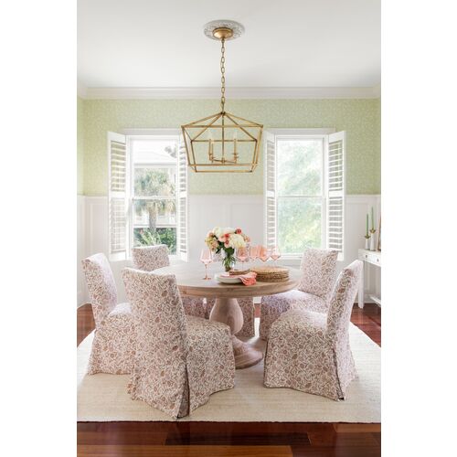 Charlotte Round Pedestal Dining Table 7 Charlotte Round Pedestal Dining Table
