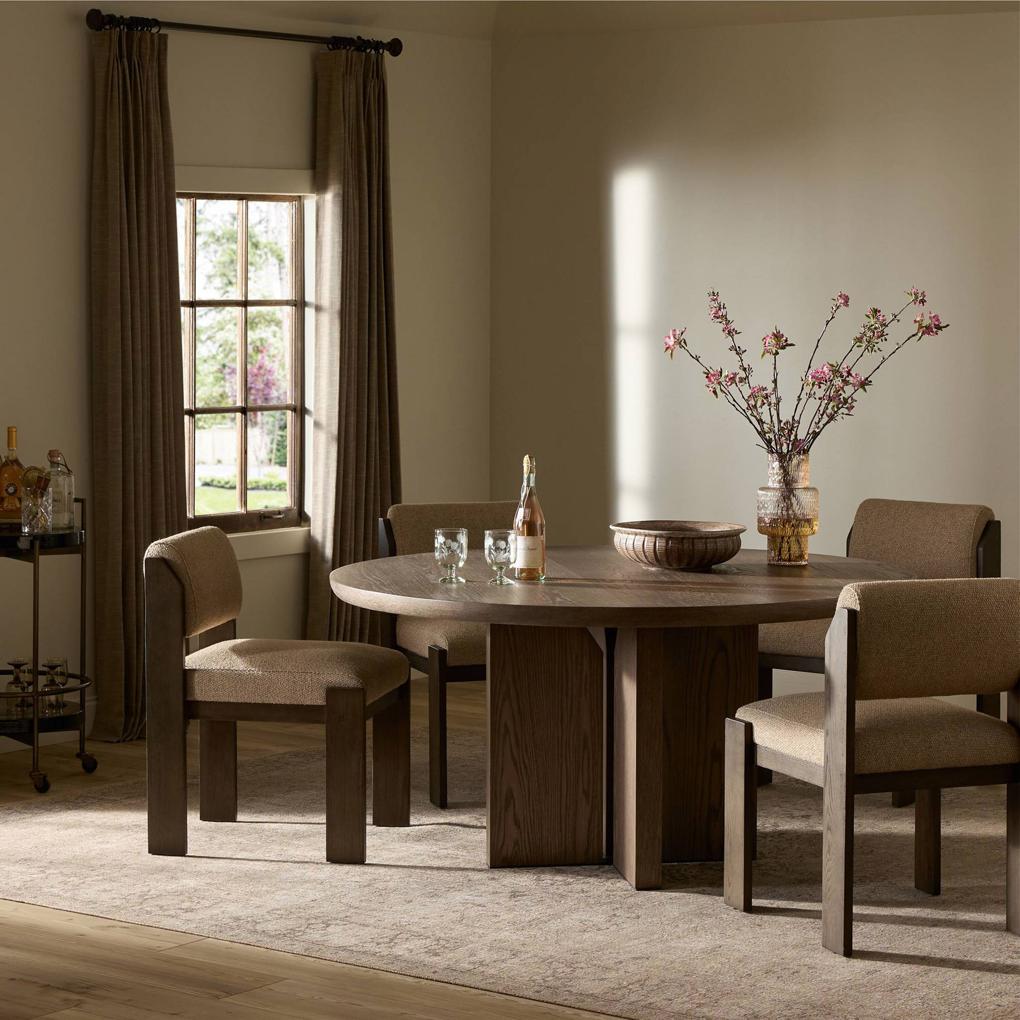 Hearthlyn Round Dining Table, Shale Grey Oak 2 Hearthlyn Round Dining Table, Shale Grey Oak